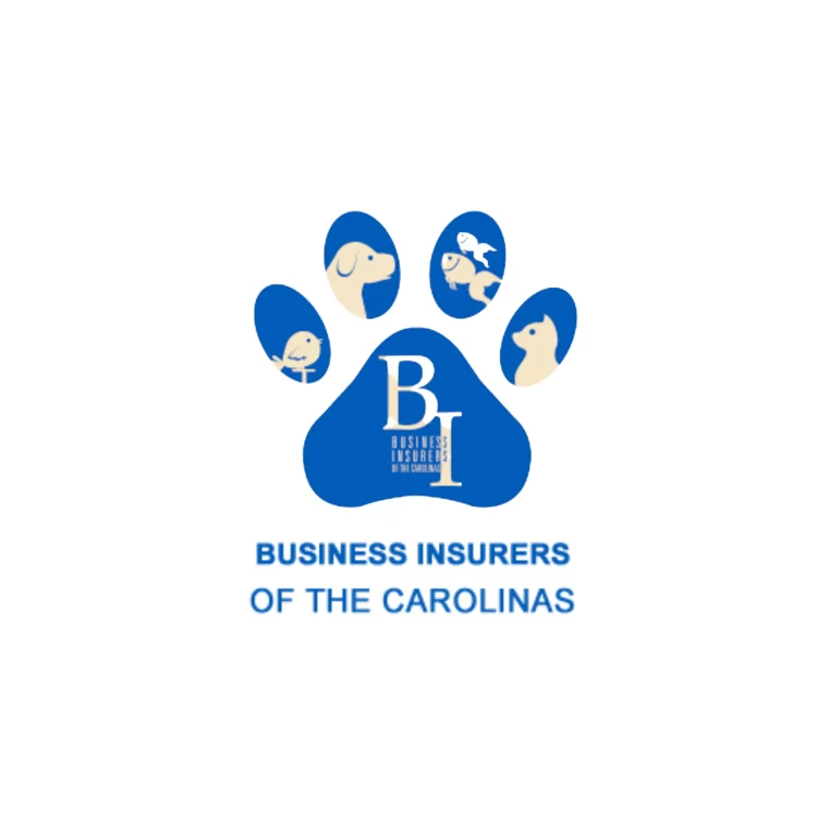 Certified pet sitter trained in pet first aid